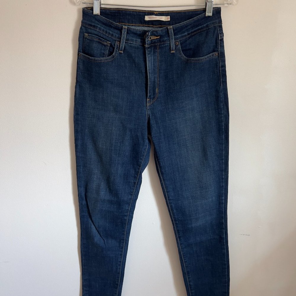 Levi's Dark Denim 721 High Rise Skinny Jeans